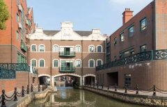 被翻版复制的欧洲小镇一天就能够带你逛